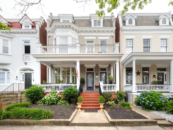 2713 W Grace St, Richmond, VA 23220