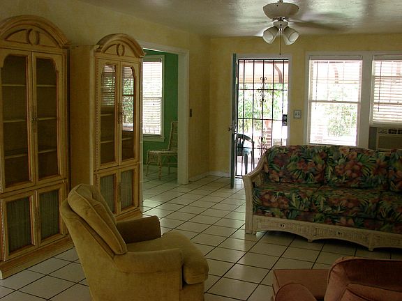 5th image of 4605 N Ocean Blvd