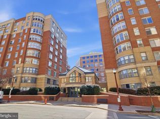 3830 9th St N APT 607E, Arlington, VA 22203