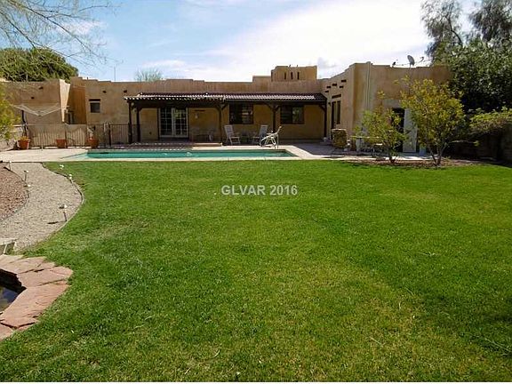 5th image of 1561 Comstock Dr