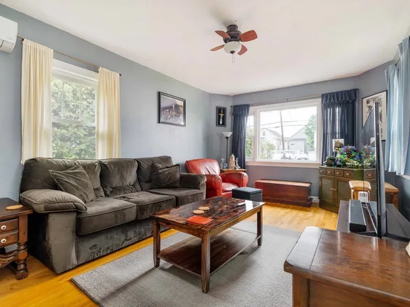 125 Princeton St, Medford, MA 02155