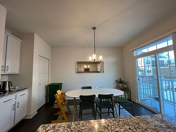 2nd image of 1957 Kingsley Cir #1957