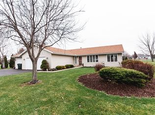 8078 Barclay Rd, Rockford, IL 61102