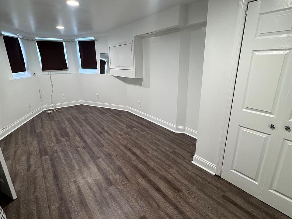 2nd image of 6439 74th Avenue