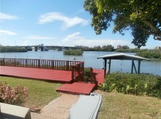 8128 Bayhaven Dr, Seminole, FL 33776