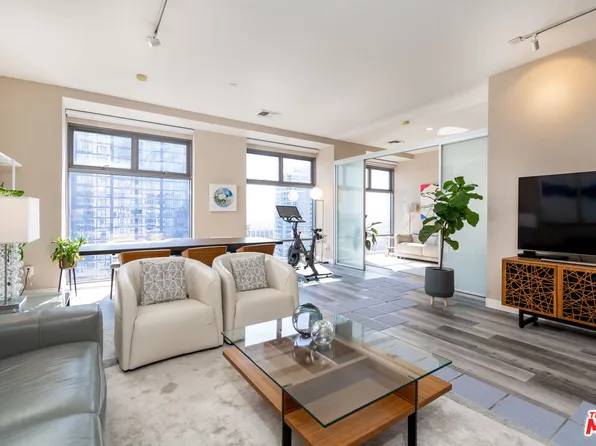 801 S Grand Ave APT 1909, Los Angeles, CA 90017