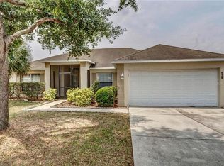 628 Gentle Breeze Dr, Minneola, FL 34715