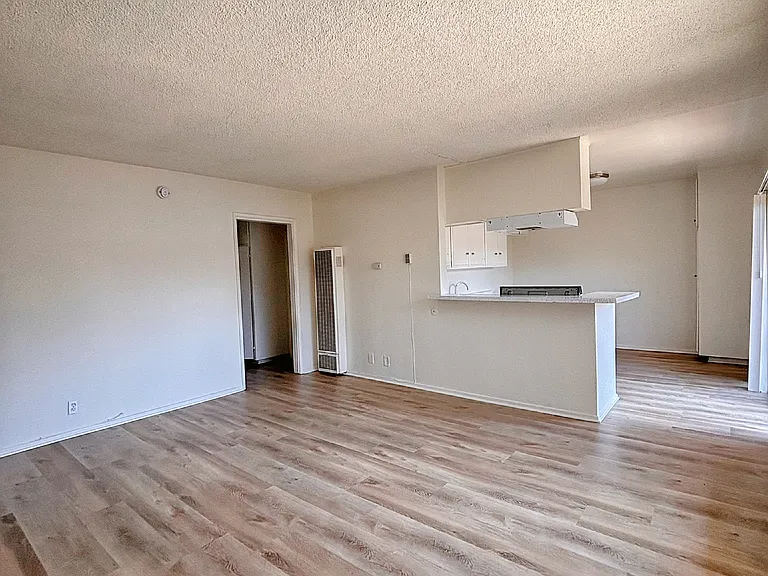 11023 California Ave #K — Photo 8
