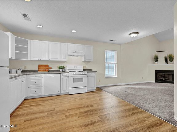 3rd image of 2131 Market Street