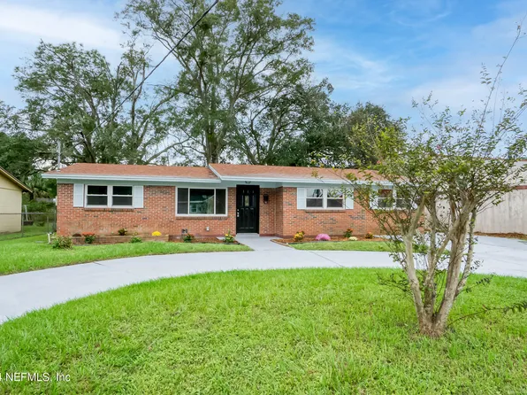 5350 DEVRON Drive, Jacksonville, FL 32209