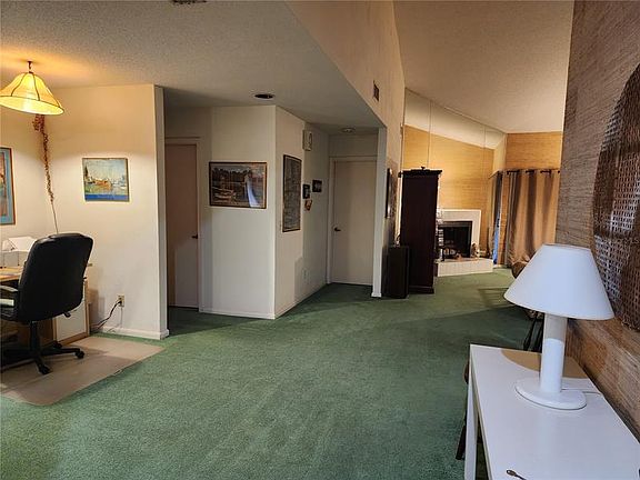 5th image of 69 Village Cir