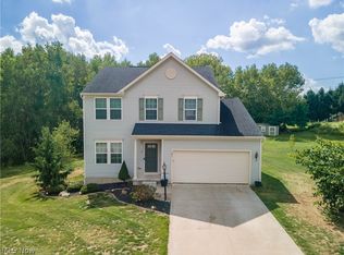 893 Starr Ridge St, Massillon, OH 44646