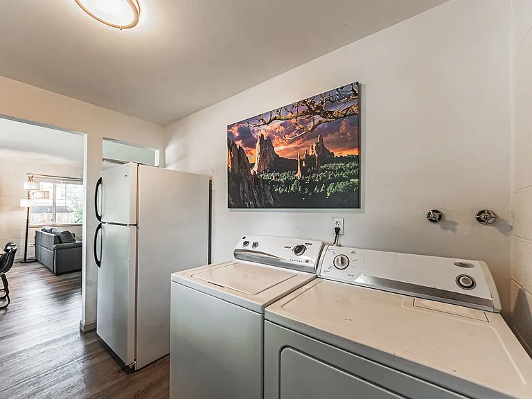 3117 Virginia Ave — Photo 8