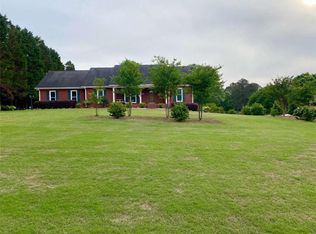 2822 Green Rd, Loganville, GA 30052