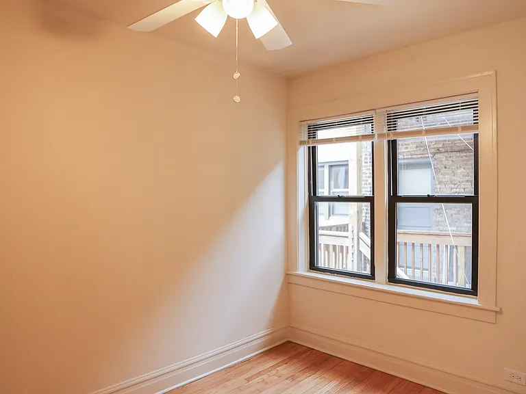 2958 N Seeley Ave #3 — Photo 6