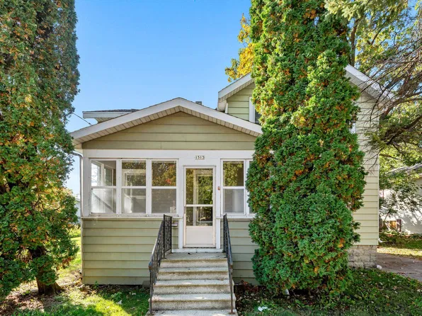 1513 Oshkosh Ave, Oshkosh, WI 54902