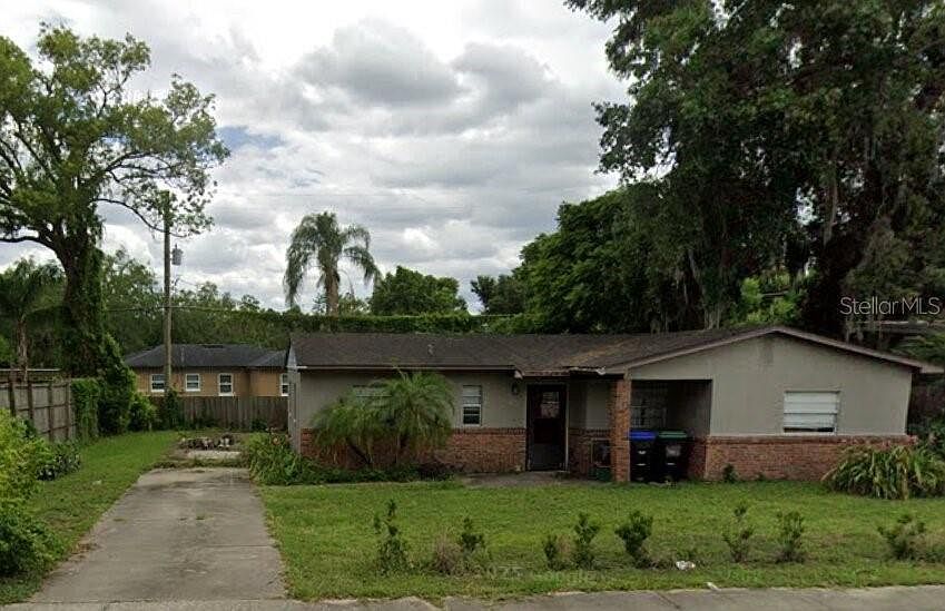 1st image of 928 W FAIRBANKS AVENUE