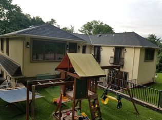 230 Hillcrest Rd, Ridgewood, NJ 07450