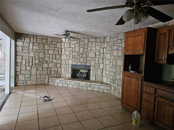 8 & 10 Clark Rd, Mapleton, KS 66754