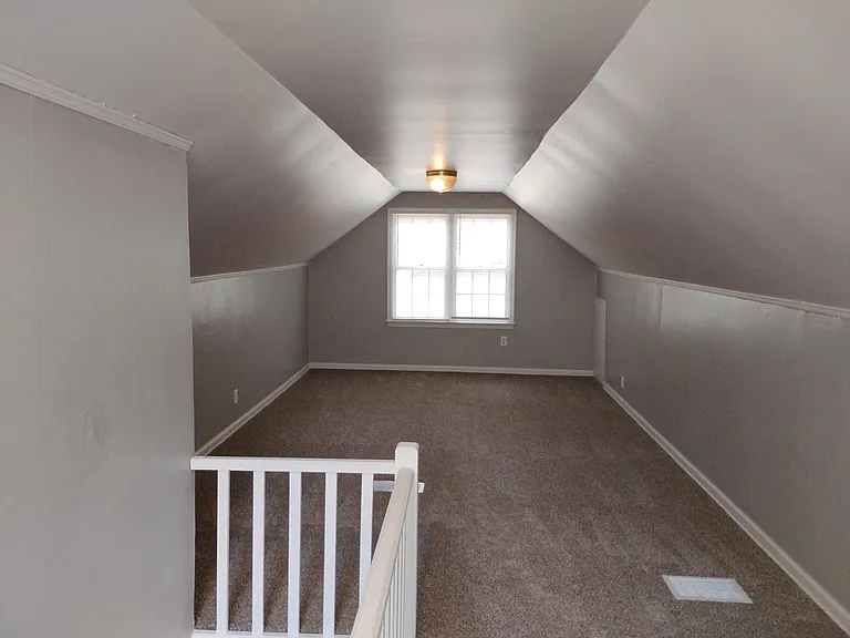 4325 N Olney St — Photo 34