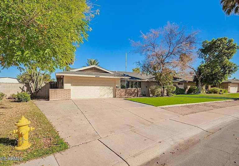 650 E Malibu Dr — Photo 34