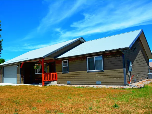312 Stanton St, Plains, MT 59859