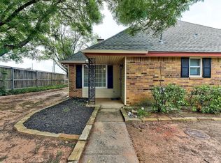 2936 Colonial Ln, Edmond, OK 73013