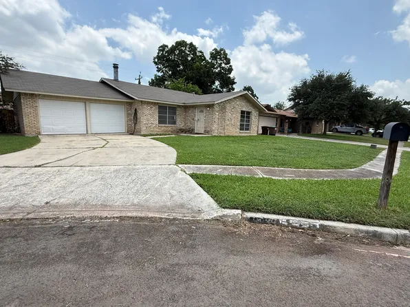 5522 Grand Lake Dr, San Antonio, TX 78244