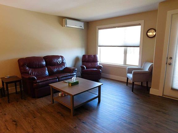4th image of 5901 71st Ave #302