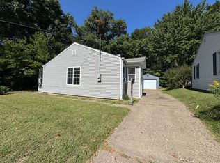 3713 11th Ave, Moline, IL 61265