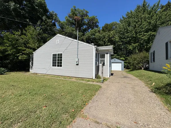 3713 11th Ave, Moline, IL 61265