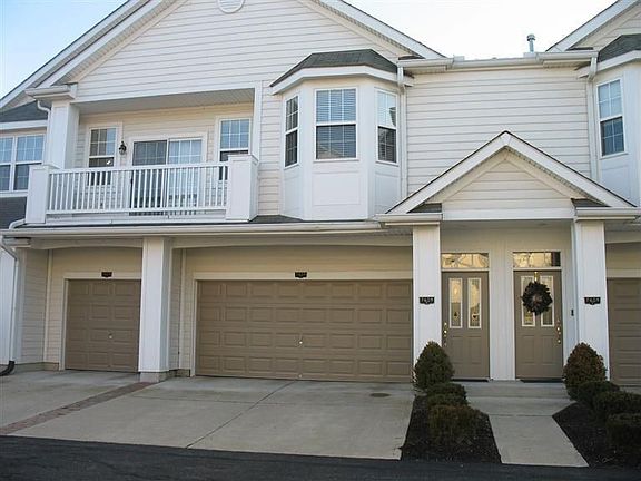 2nd image of 7609 Mansion Cir