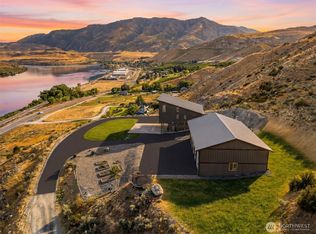 42 Osprey Nest Rd, Pateros, WA 98846
