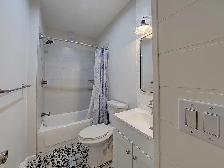 144 Liberty St #LEFT SIDE — Photo 9