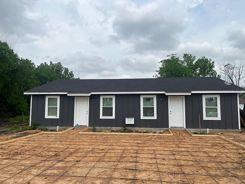 301 E Bowie Ave C & D, Mart, TX 76664 Zillow