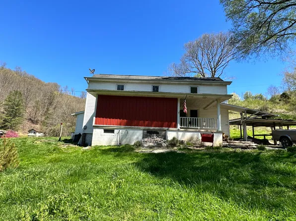 3271 Gravel Lick Rd, Castlewood, VA 24224