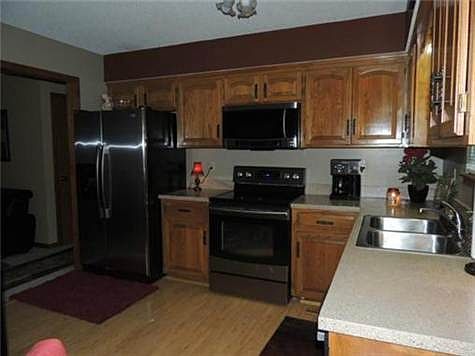 2nd image of 209 NW Garden St