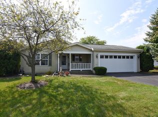 1317 Ascot Ct, Grayslake, IL 60030