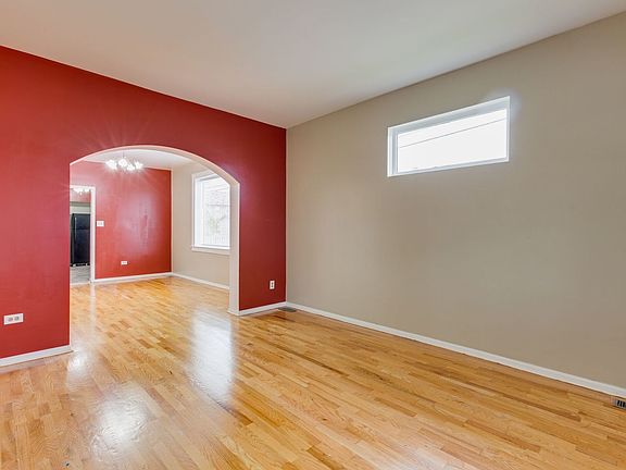 4th image of 212 153rd Pl
