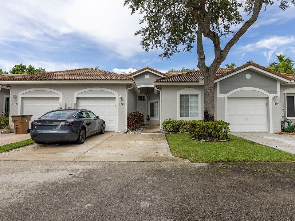 1st image of 1271 SW 48TH Terrace