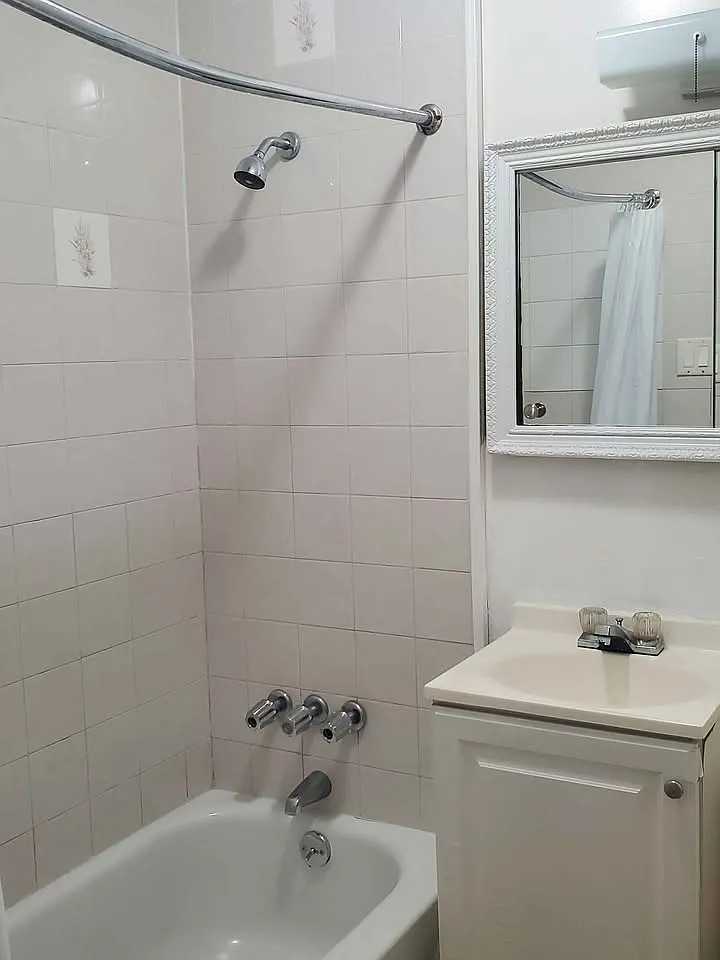 2 bed, $3,200 — Photo 2