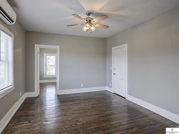 3rd image of 4915 Davenport St APT 6