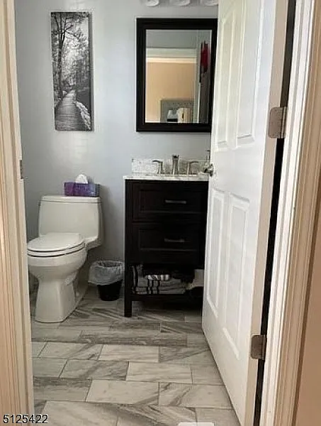 3 bed, 2.5 bath, $3,795 — Photo 4