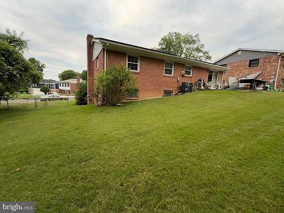 4th image of 2301 Dawson St