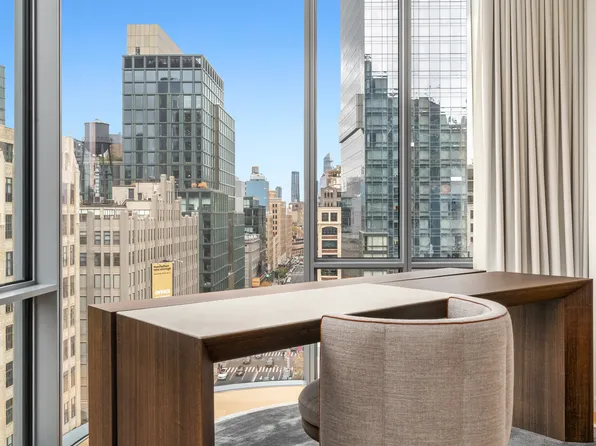 565 Broome Street image 17 of 22