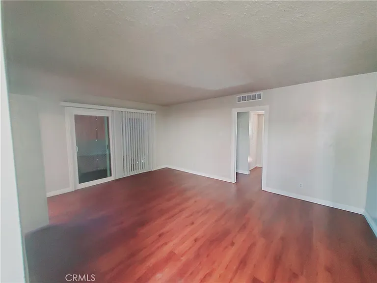 9070 Huntington Dr #6 — Photo 19