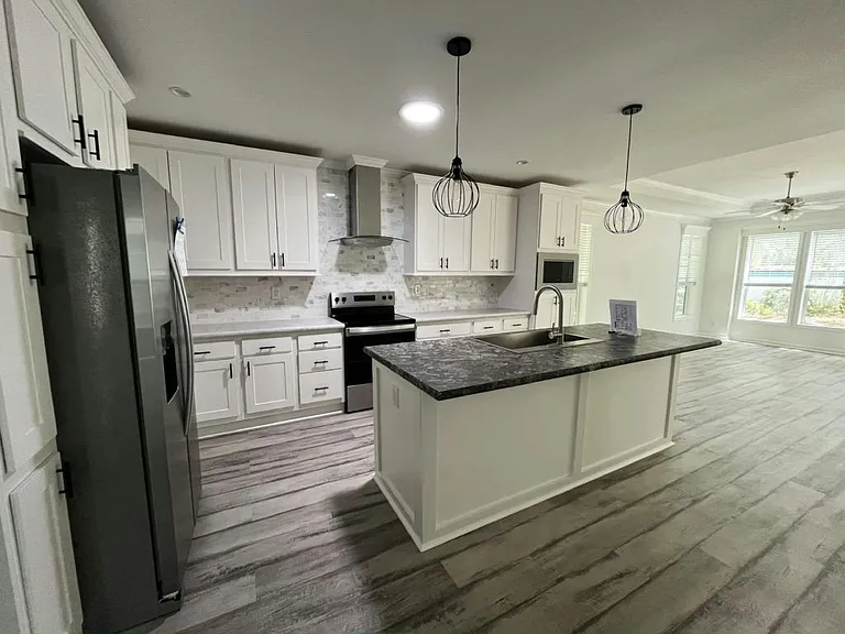 113 Hill Cir #405 — Photo 9