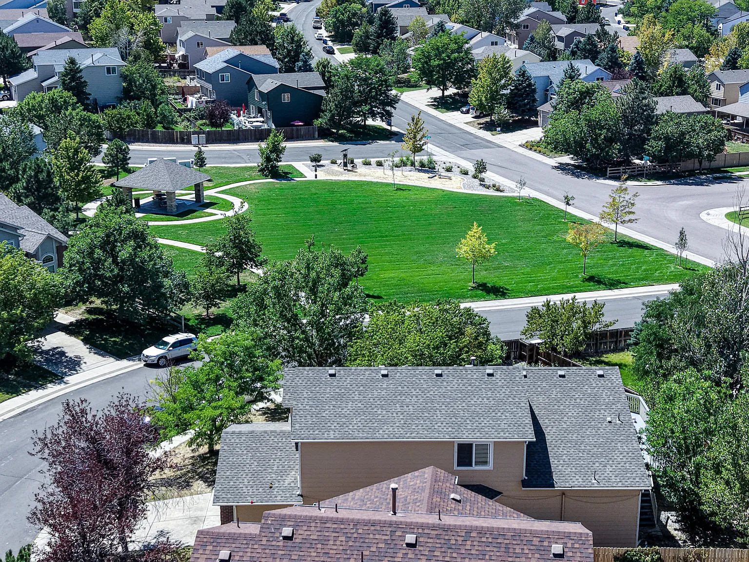 4 bed, 1900 sqft, $3,000 — Photo 4