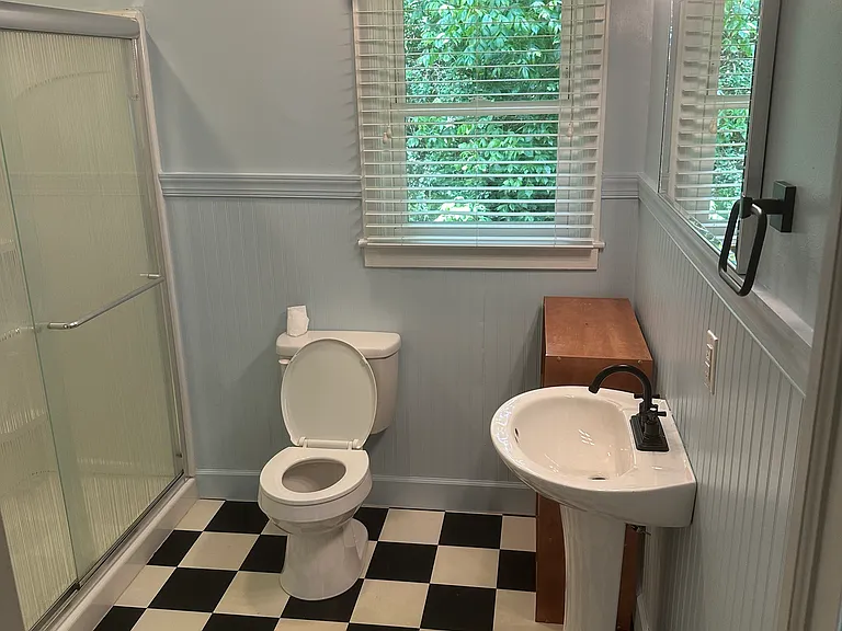 1716 N Dixie Ave — Photo 10