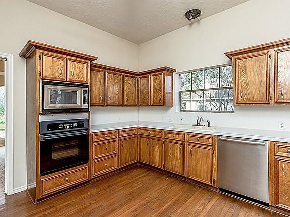 5th image of 5343 Appleblossom Ln